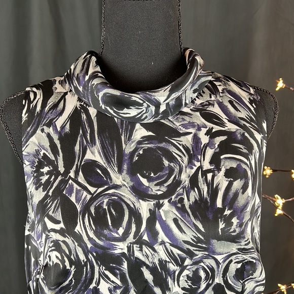 Ann Taylor Floral Dress - Picture 2 of 5